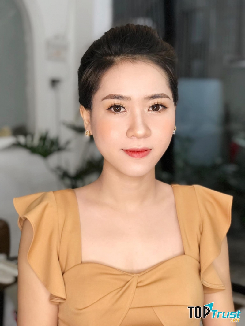 Tiểu Ly Makeup
