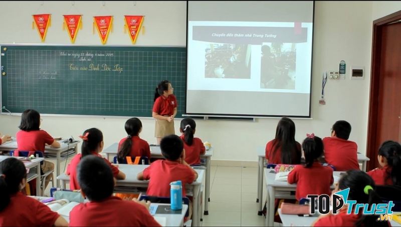 Hãy cố gắng rèn luyện kỹ năng thuyết trình ngay từ khi còn ngồi trên ghế nhà trường