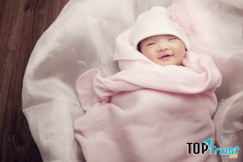 Khi bạn chào đời hay té ngã, mẹ vẫn luôn là người rơi nước mắt đầu tiên