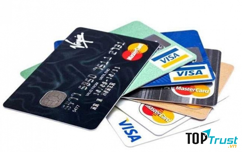 Bản thân công việc này yêu cầu người làm phải hài hòa giữa tiếp thị, mở rộng khách hàng với kiểm soát rủi ro.