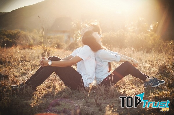 Tin tưởng người yêu