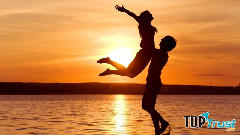 Luôn yêu nhau bằng sự chân thành