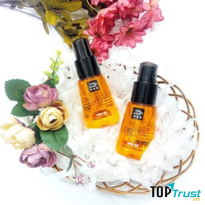 Tinh chất dưỡng tóc Mise en scène Perfect Repair Hair Serum đã đạt giải thưởng tại Cosmo Beauty Awards Châu Á năm 2011 đánh dấu mốc thành công của hãng khi vừa ra mắt.