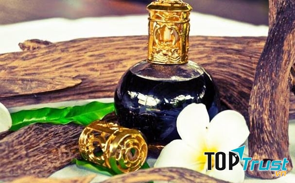 Tinh dầu hương trầm