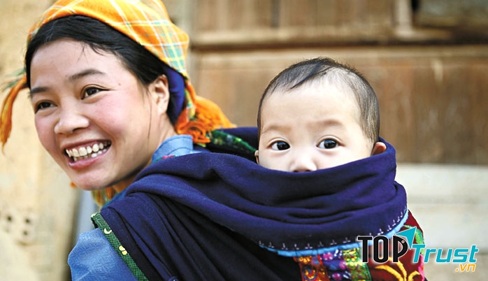 Tình mẹ bao la như biển cả