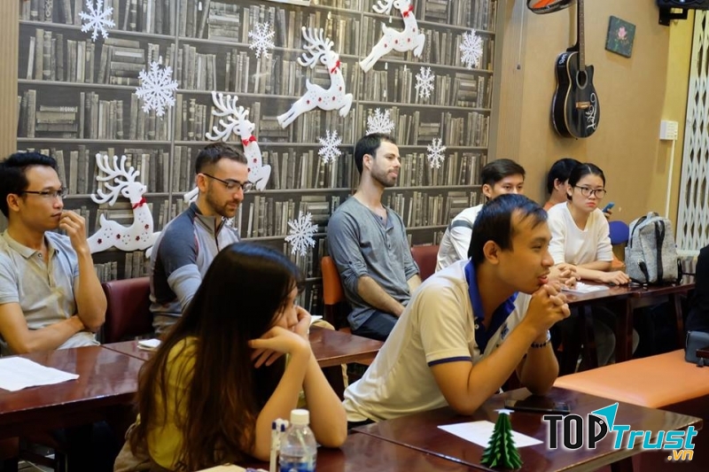 Tiny Corner thích hợp là nơi để chơi mà học, học mà chơi