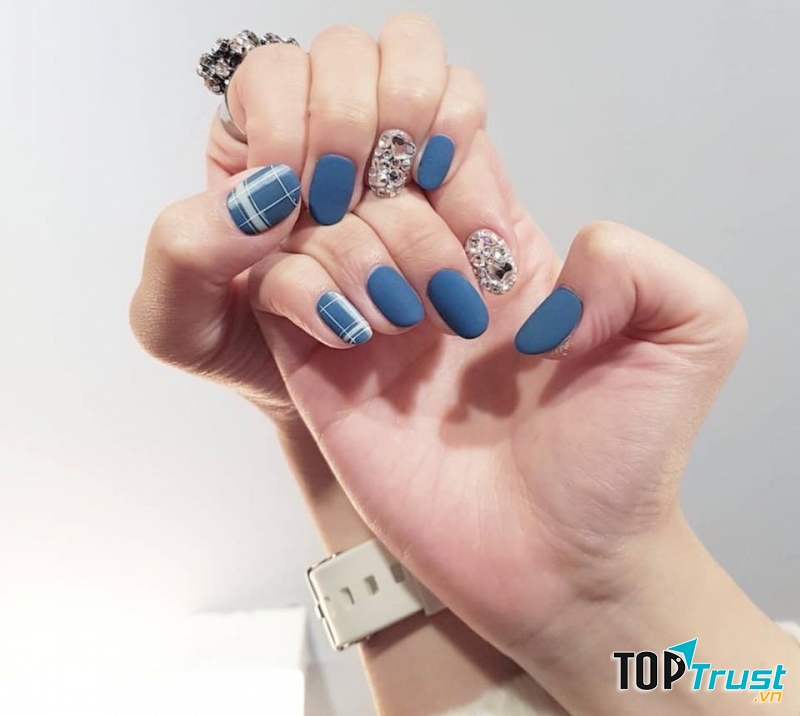 LAMIA Beauty Boutique