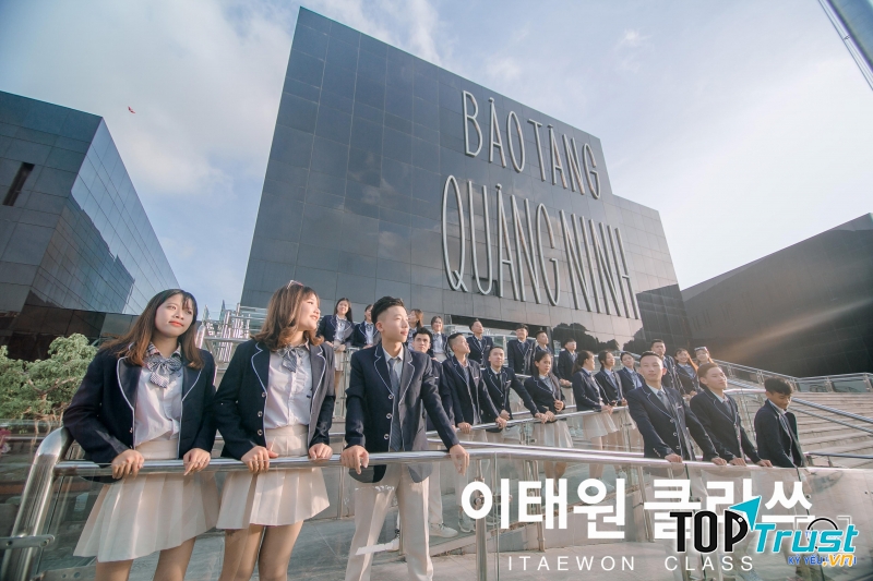 TNT Studio - Địa chỉ chụp hình kỷ yếu đẹp và chất lượng nhất Hà Nội