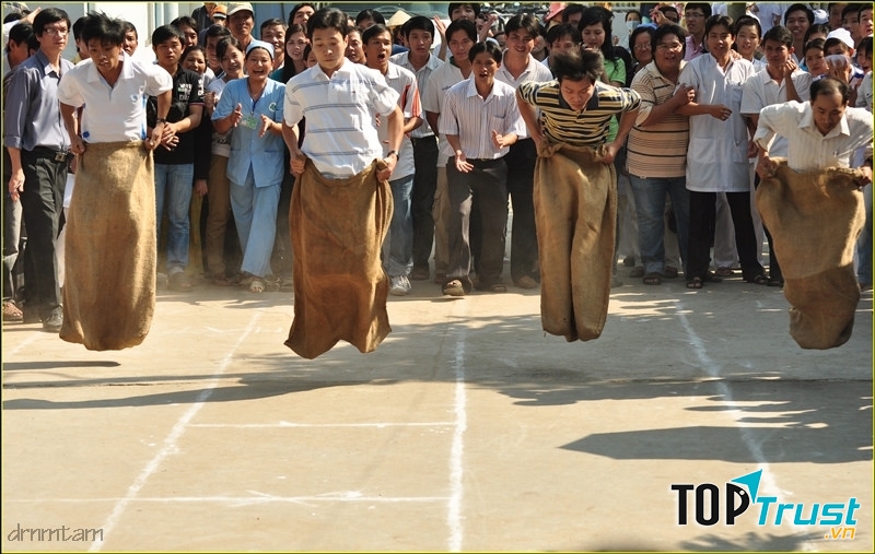 Trò chơi dân gian nhảy ba bố