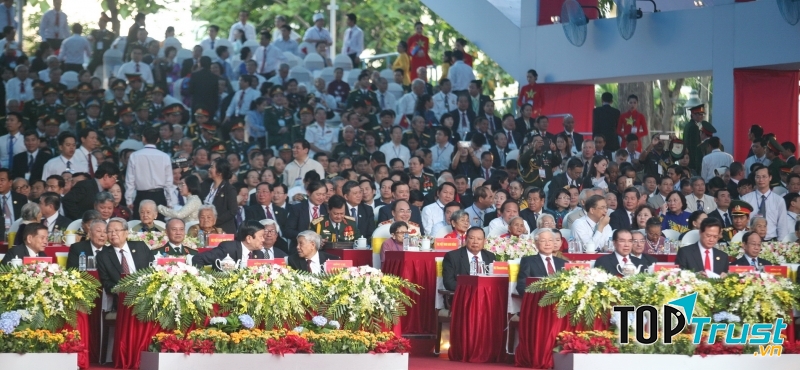 Lãnh đạo Nhà nước tham dự lễ mít tinh kỷ niệm ngày 30/4 và 1/5