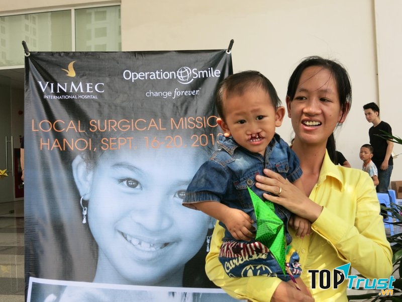 Tổ chức phẫu thuật nụ cười (Operation Smile)