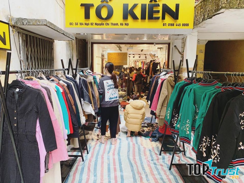 Tổ kiến boutique là nơi tập hợp quần áo secondhand được tuyển chọn kỹ càng