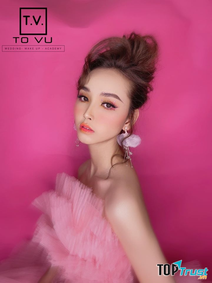 Tô Vũ make up