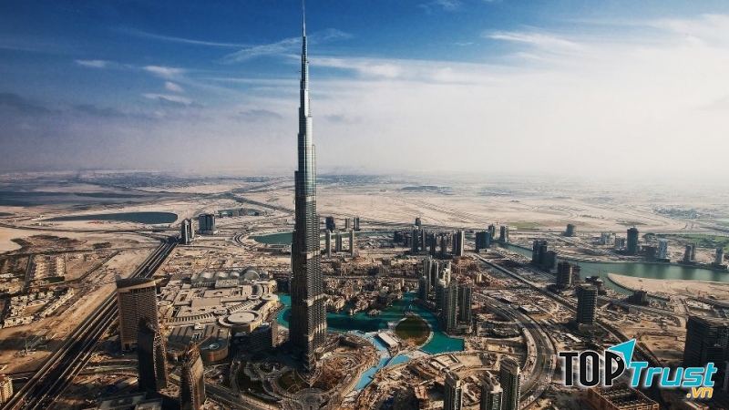 Tòa nhà Burj Khalifa – UAE