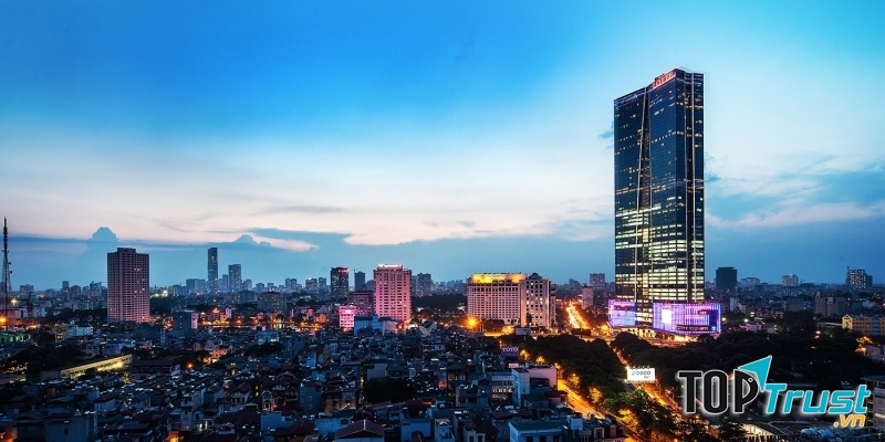 Tòa nhà Lotte Centre Hà Nội nổi bật khi đêm về