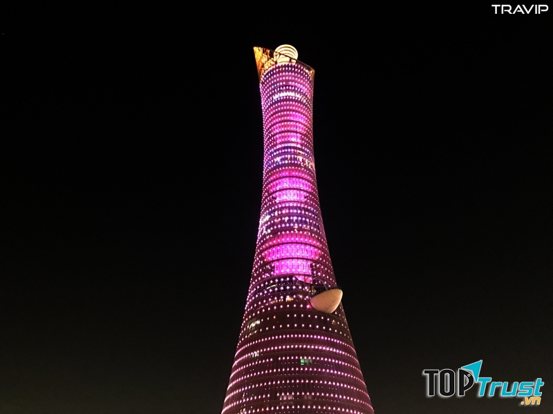 Tòa tháp ngọn đuốc là biểu tượng của Asia Games năm 2006