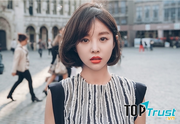 Con gái để tóc bob thường đem lại cho người đối diện cảm giác tinh nghịch, mạnh mẽ và cá tính.