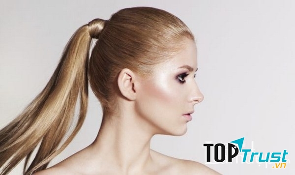 Tóc đuôi ngựa buộc cao - cá tính, năng động