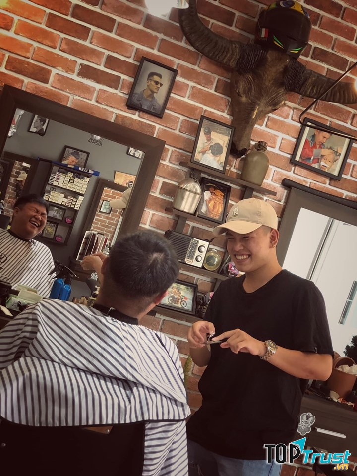 Tóc Hẻm BarberShop