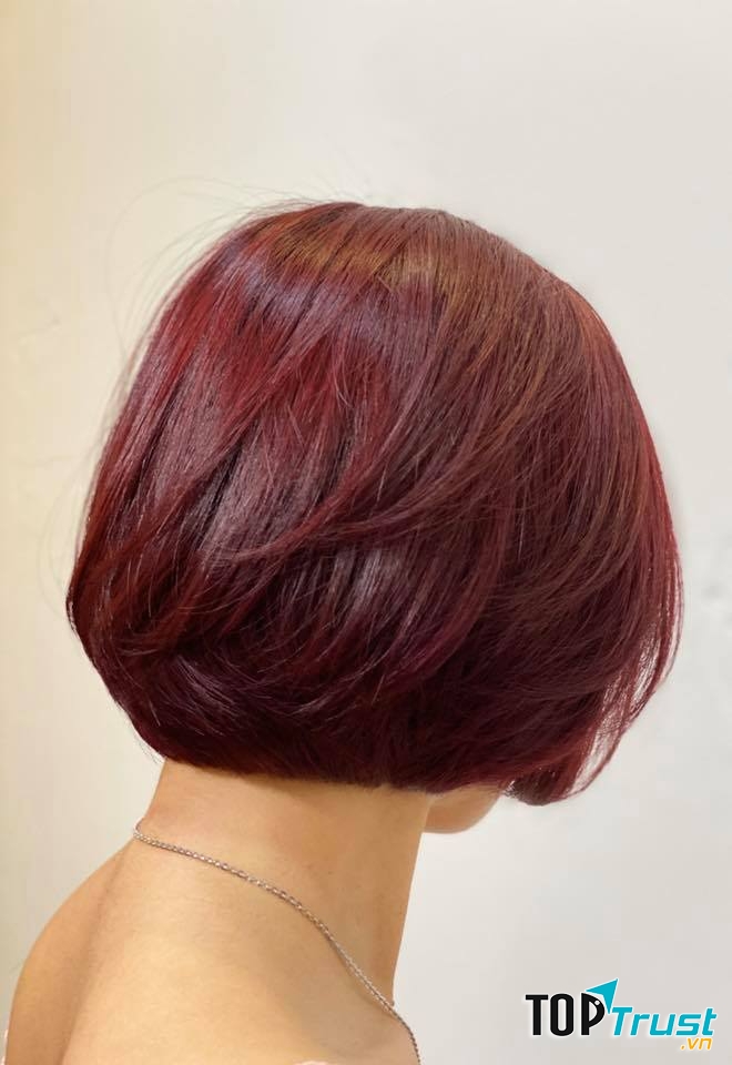 Tóc màu đỏ rượu
