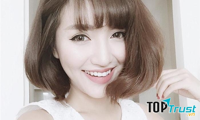 Bạn sẽ ăn gian chiều cao hơn với kiểu tóc ngang vai uốn cụp