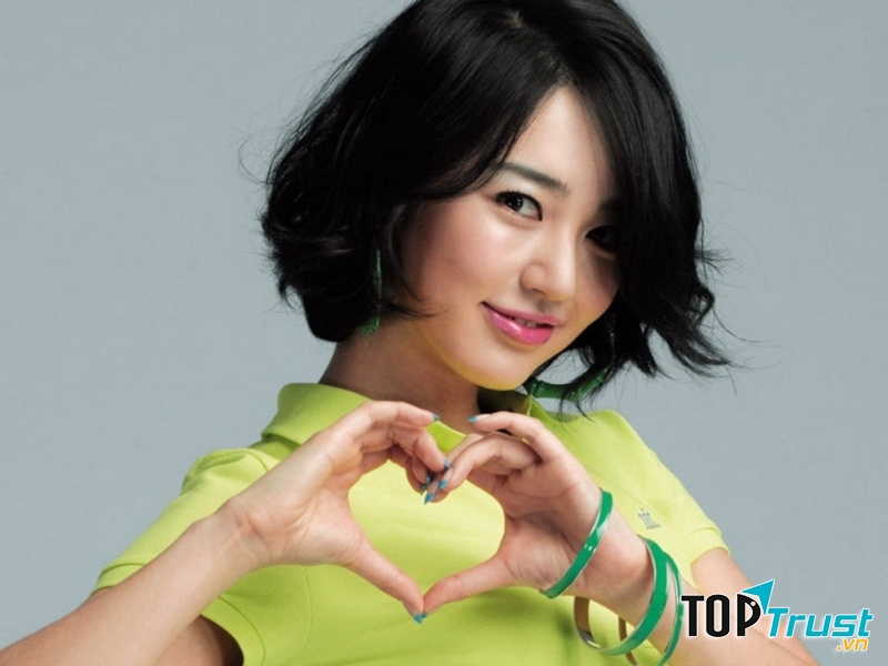 Tóc tém xoăn rất phù hợp với những cô nàng tóc mỏng