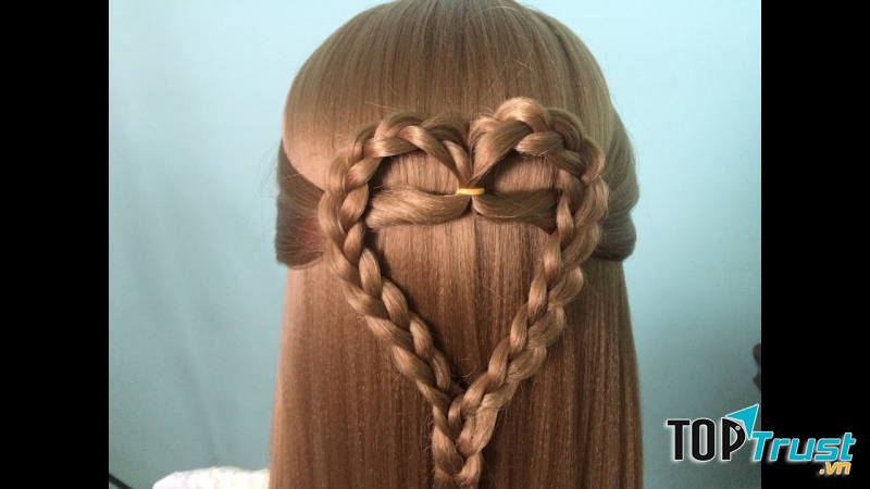 Tóc tết hình trái tim