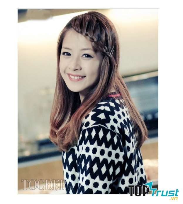 Tóc tết mái cực xinh yêu giúp Chi Pu hút hồn khá nhiều fan nam