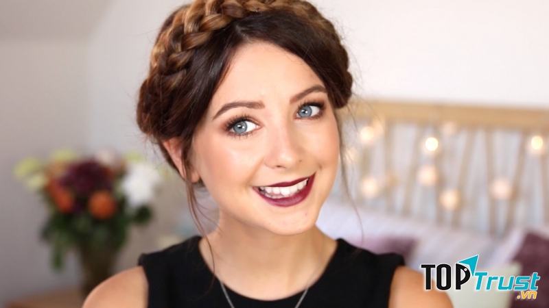 Tóc tết thành vương miện