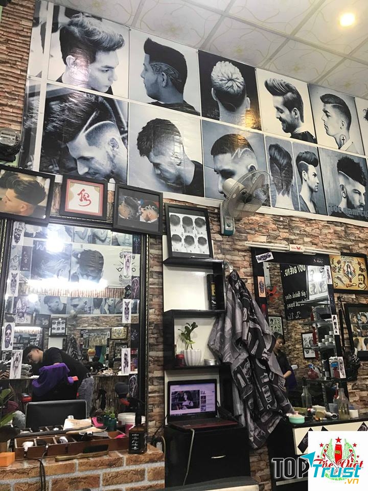 Không gin bên trong