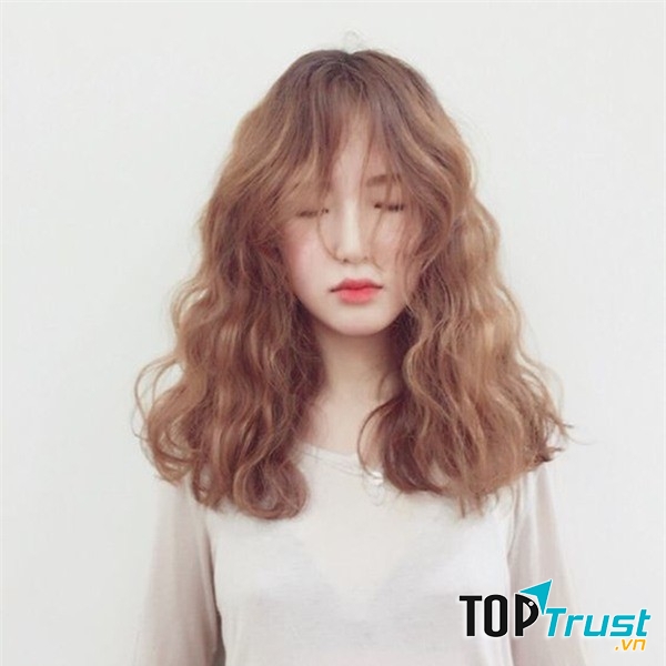 Tóc xoăn sóng nước ngọt ngào