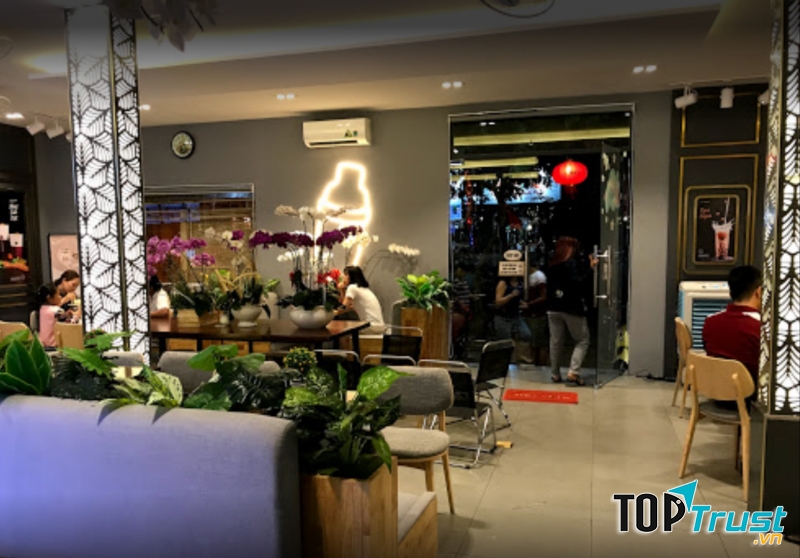 Không gian quán siêu xịn luôn