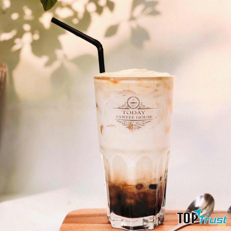 Đồ uống thơm ngon tại Today Coffee House