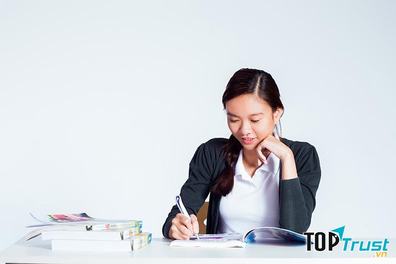 Tôi chỉ nên tập trung học IELTS thì mới có thể đạt điểm cao