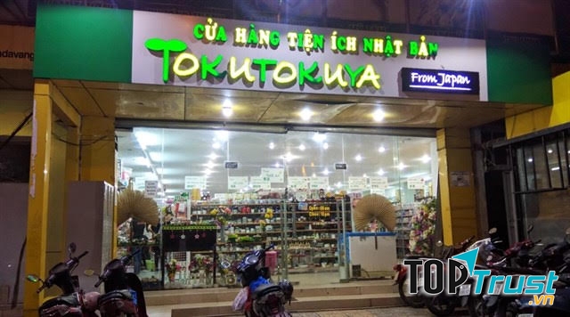 Cửa hàng luôn tấp nập khách