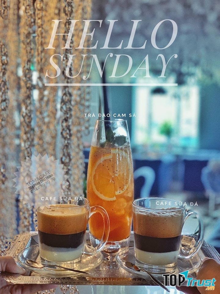 Sang trọng, trầm lắng và rất thi vị là những tính từ có thể miêu tả rõ nhất vẻ đẹp của quán.