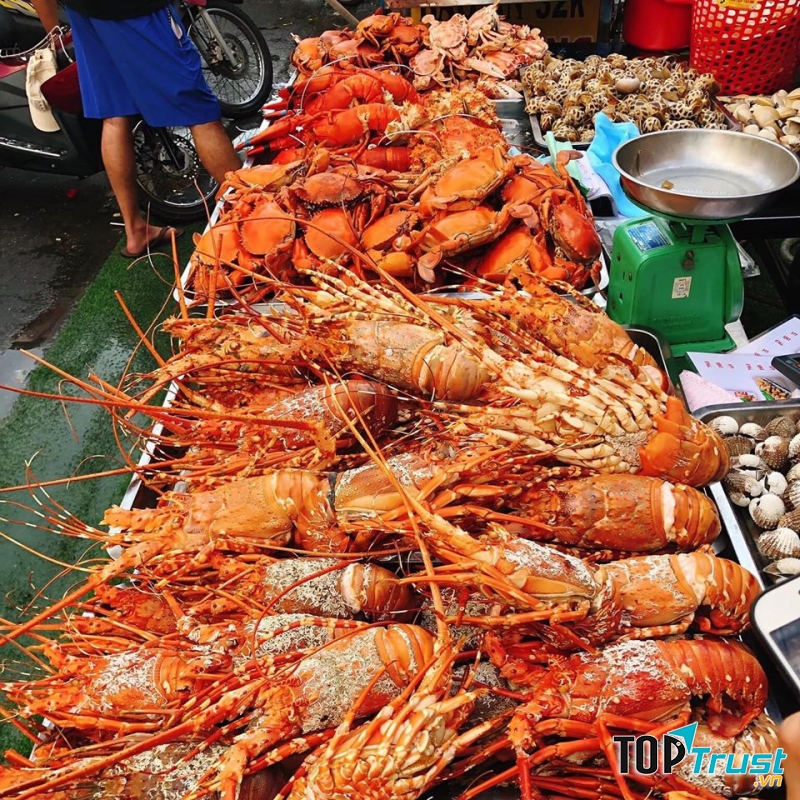Tôm càng nướng – Ốc Sáu Nở