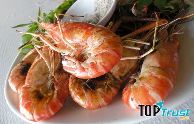 Món ăn tại Tôm Càng Xanh Quán