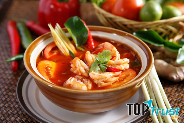 Tom Yum là món súp chua cay nổi tiếng của Thái Lan