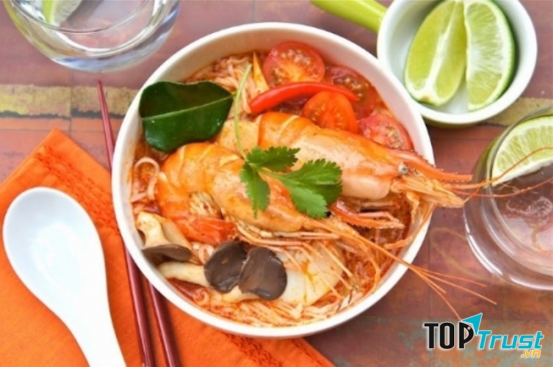 Món Tom yum
