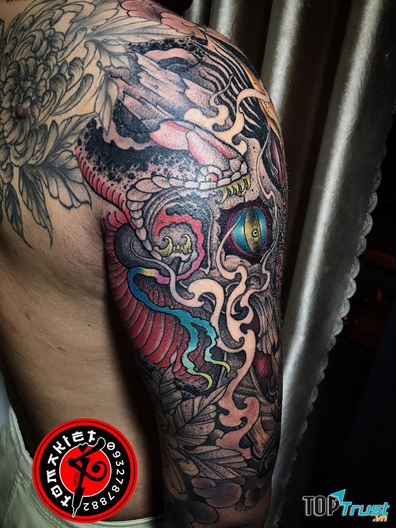 Tomakiet Tattoo