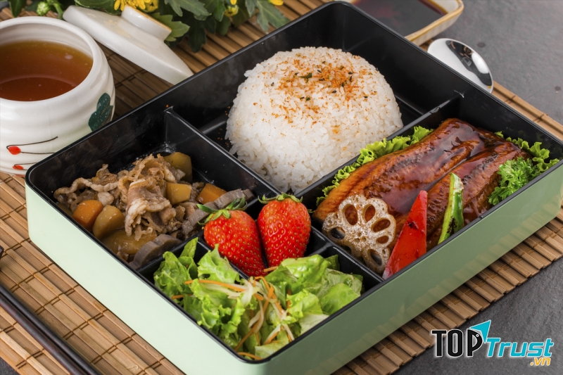 Tomita Bento