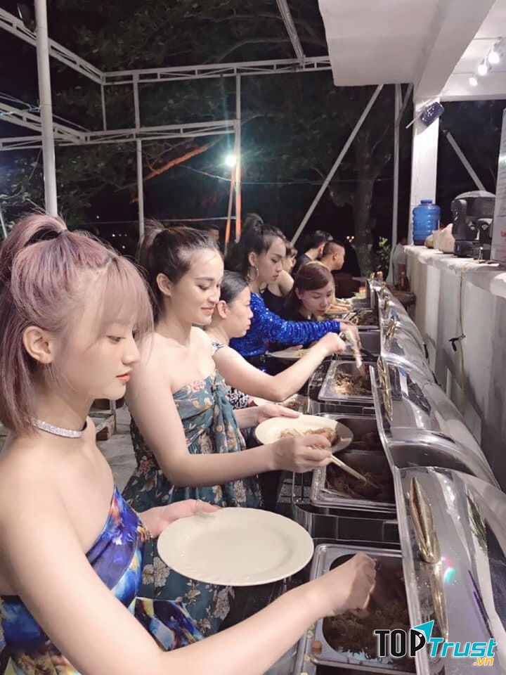 TomKang Buffet Hải Sản