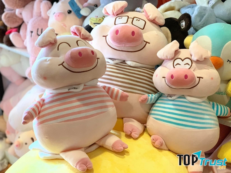 Ton Ton Gift Shop