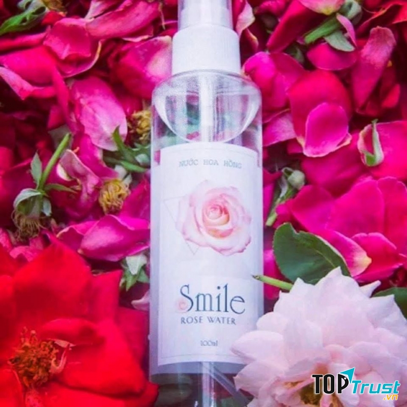 Toner hoặc nước hoa hồng