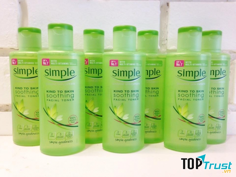 Simple Kind To Skin Smoothing Facial Toner