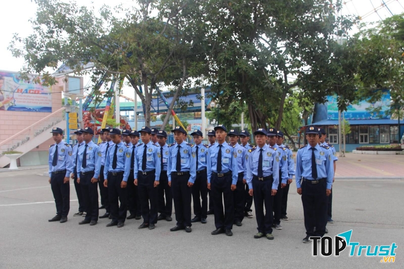 Tổng công ty bảo vệ Long Việt