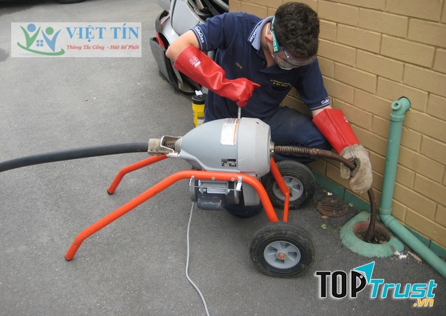 Tổng công ty TNHH xây dựng vệ sinh môi trường xanh Việt Tín