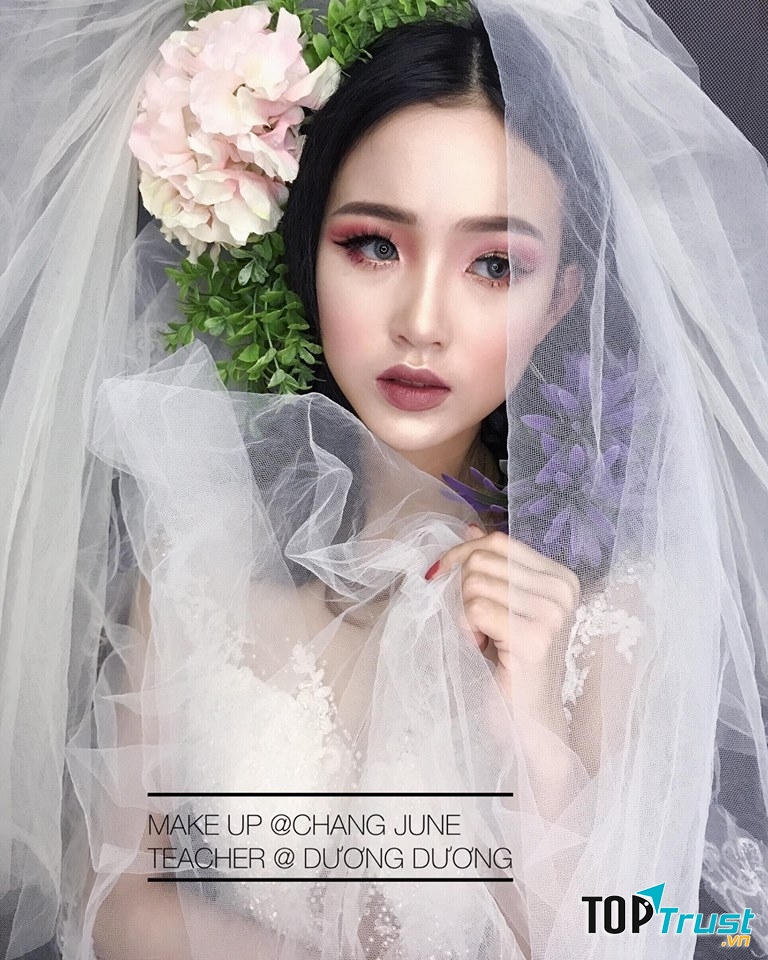 Tonny studio - Dương Dương make up