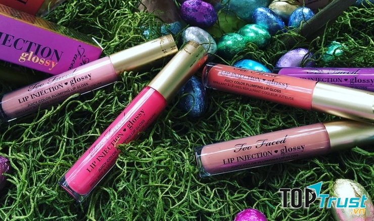 Too Faced Lip Injection Glossy là một trong những thỏi son bóng đình đám